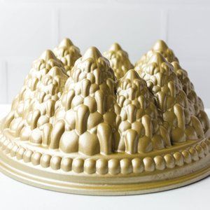 Nordic Ware Pine Tree Bundt Pan